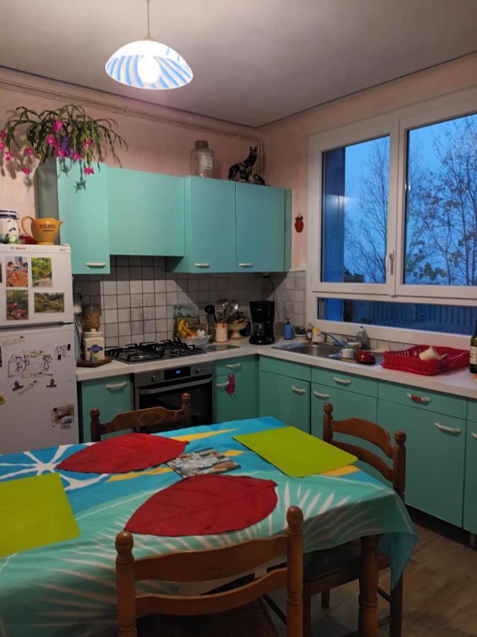 La Petite Maison Bleue Apartman Jugon-les-Lacs Kültér fotó